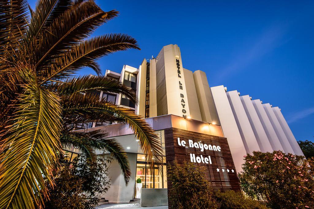 Le Hotel 4*