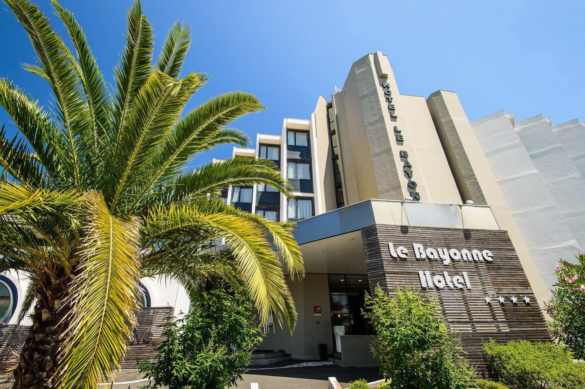 Le Hotel 4*